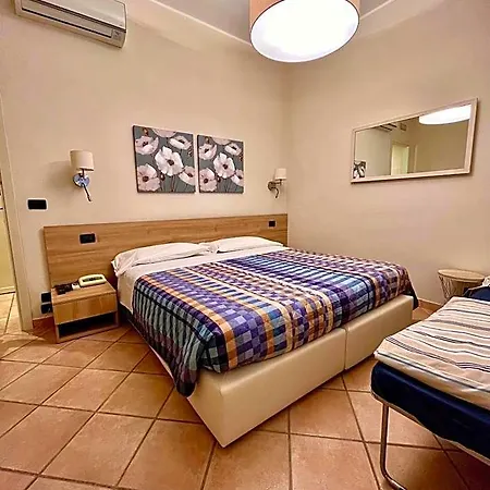 Africa Hotel Volterra